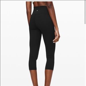 Wunder Under Crop (High-Rise) Full-On Luxtreme 21"